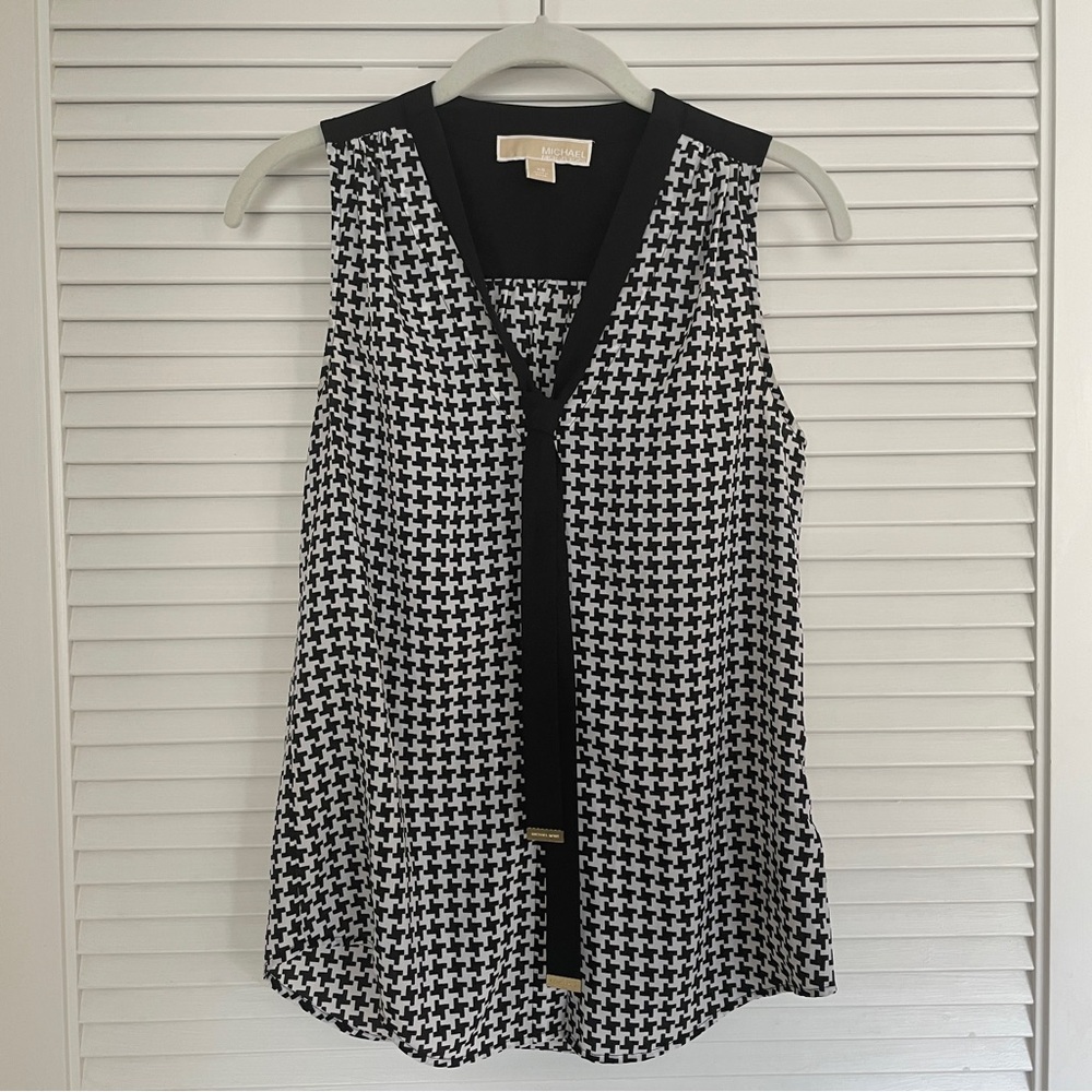 Michael Kors Black and White Sleeveless Women's Top